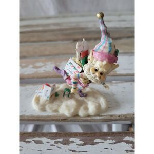 Enesco zippy mailman elf carrier Sandi zimnicki vintage village figure